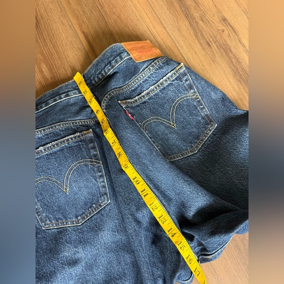 Levis 501 Premium Jeans Womens 33x29 Medium Wash Original Fit Button Fly 'Big E' - Picture 7 of 12